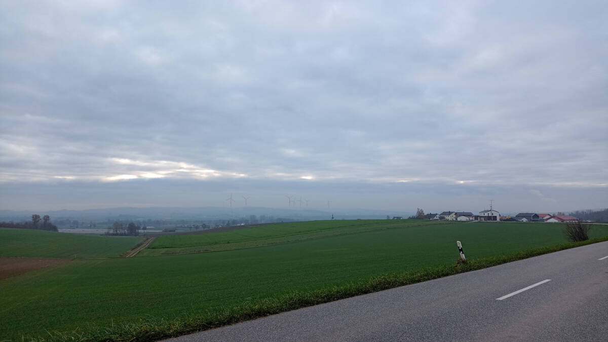 Blick von Graßlfing kommend in Richtung Grafentraubach
